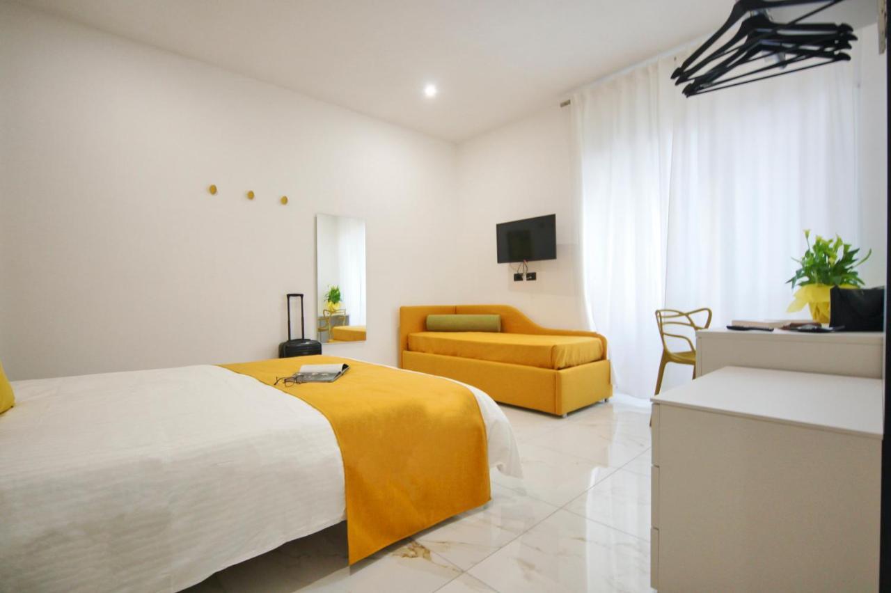Be-Coloured Hotel Naples Exterior photo