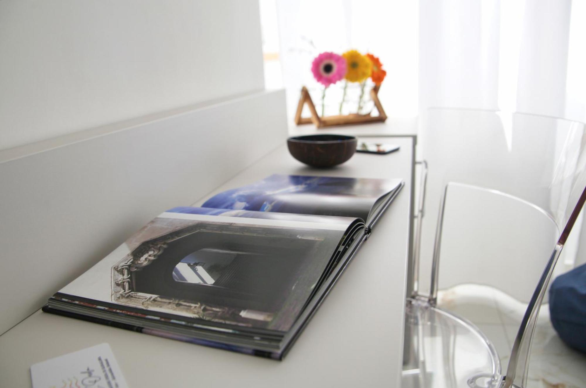 Be-Coloured Hotel Naples Room photo