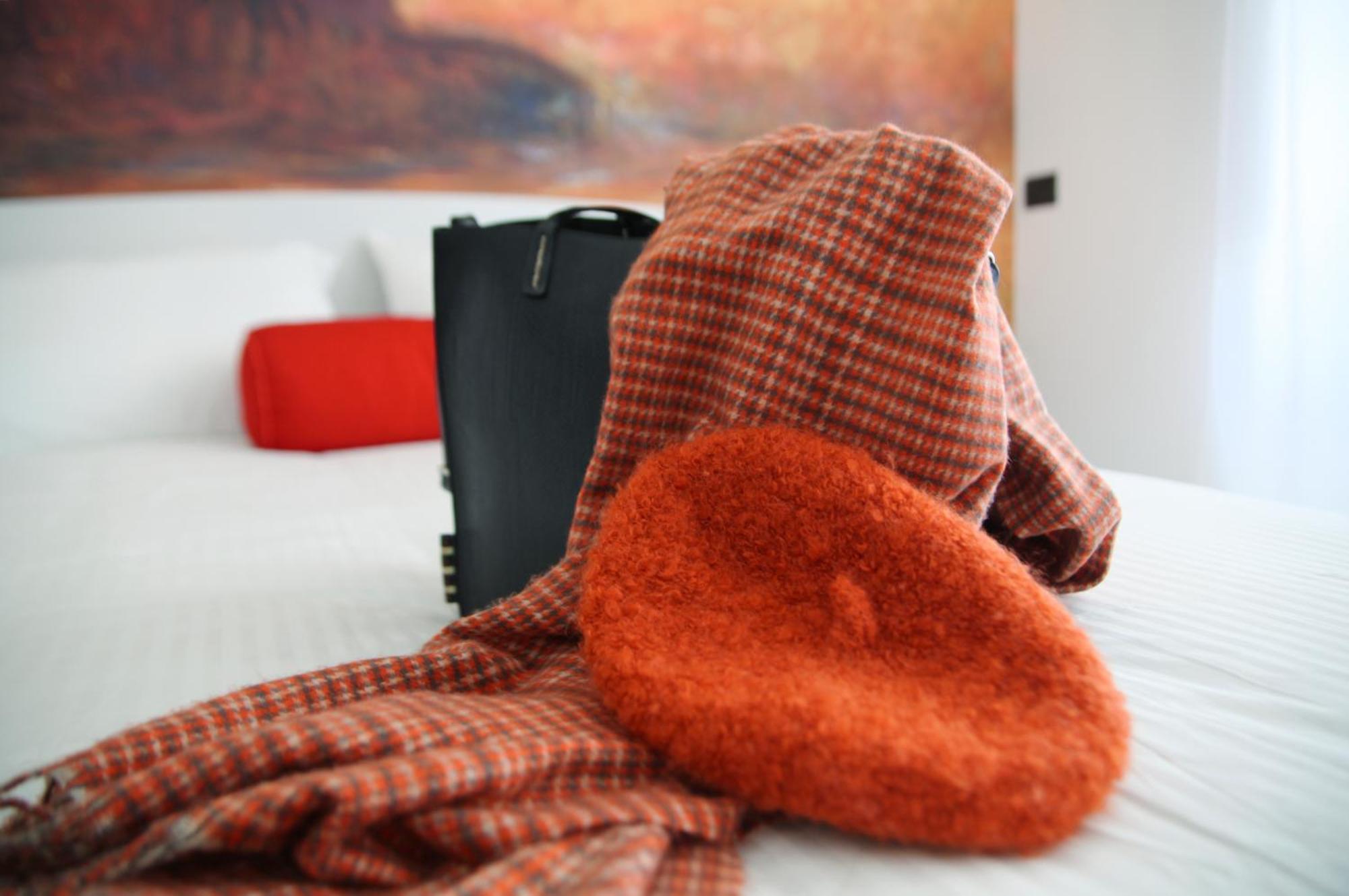Be-Coloured Hotel Naples Room photo